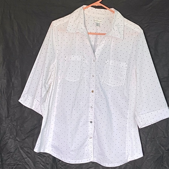 croft & barrow Tops - Croft&Barrow,white polka dot metal accnt like new!
